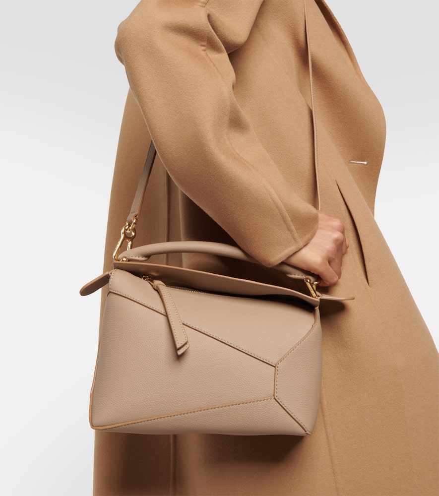 大人の洗練を纏う Loewe Puzzle バッグ Edge
