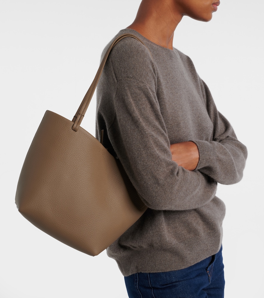Park Medium Tote Bag