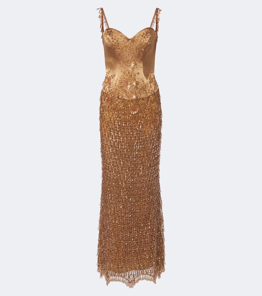 Verzierte Robe aus Satin