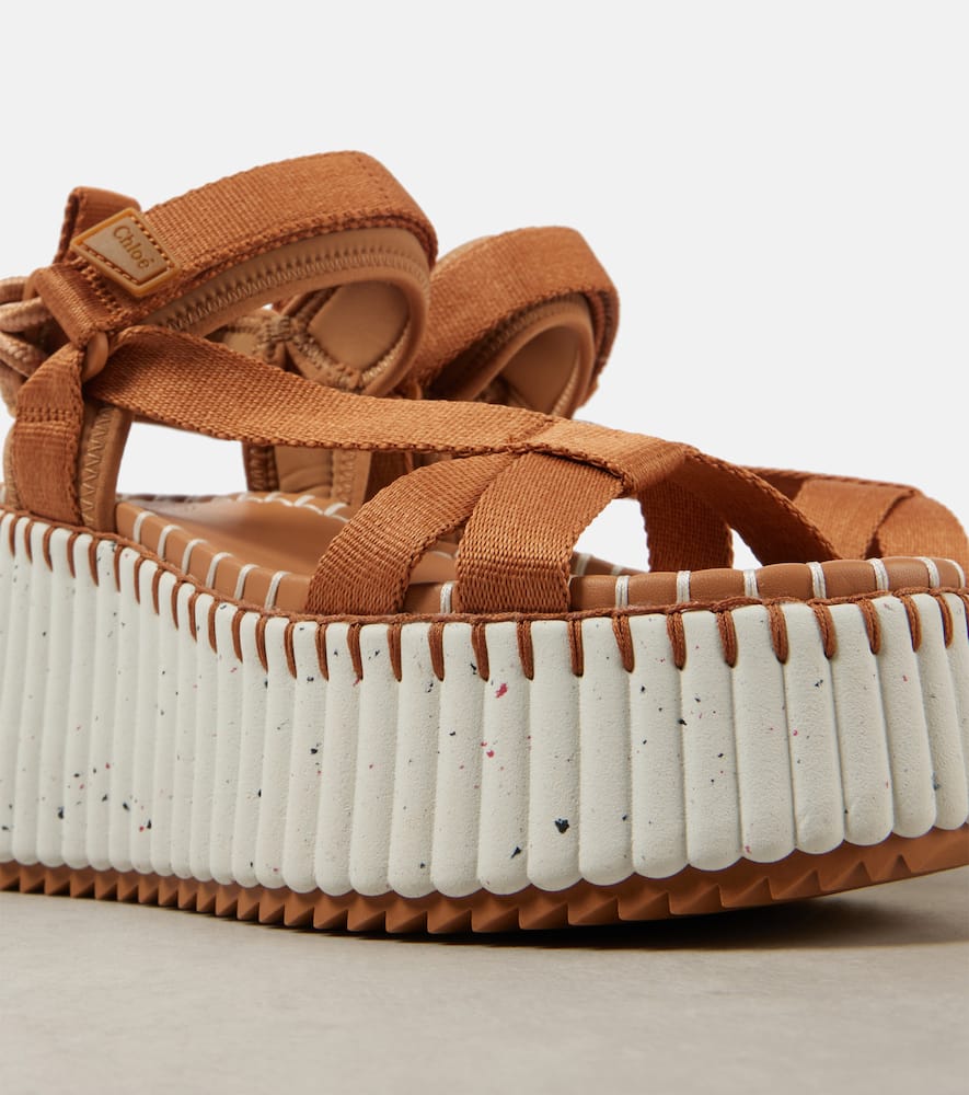 Chloé Nama Platform Wedge Sandal In Brown