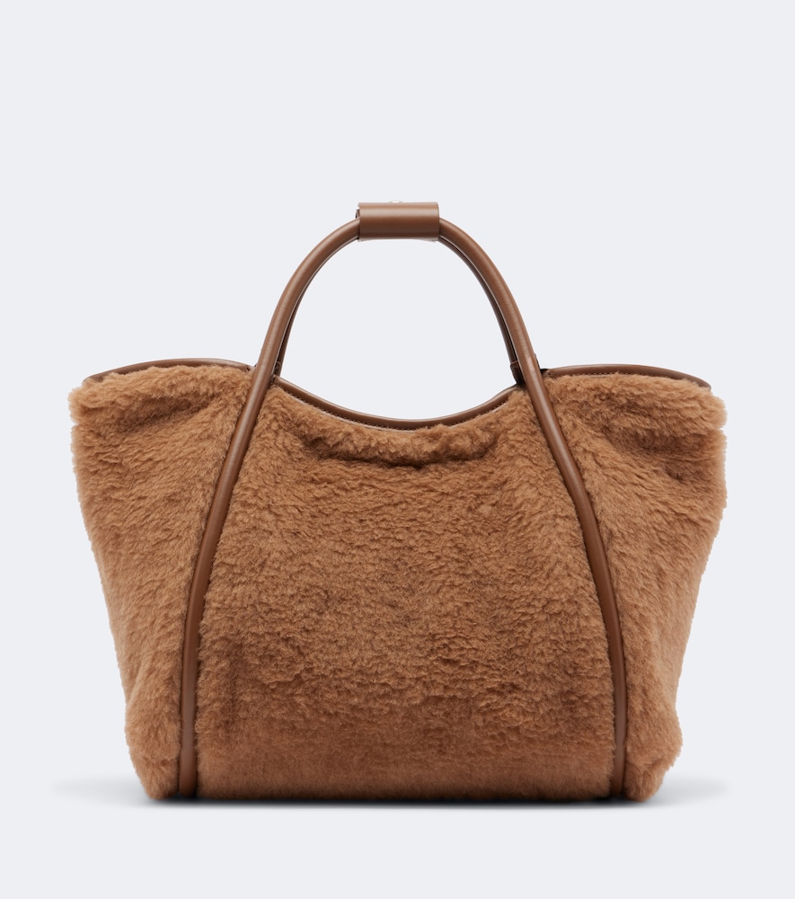 Tote Bag Medium aus Teddyfleece mit Leder