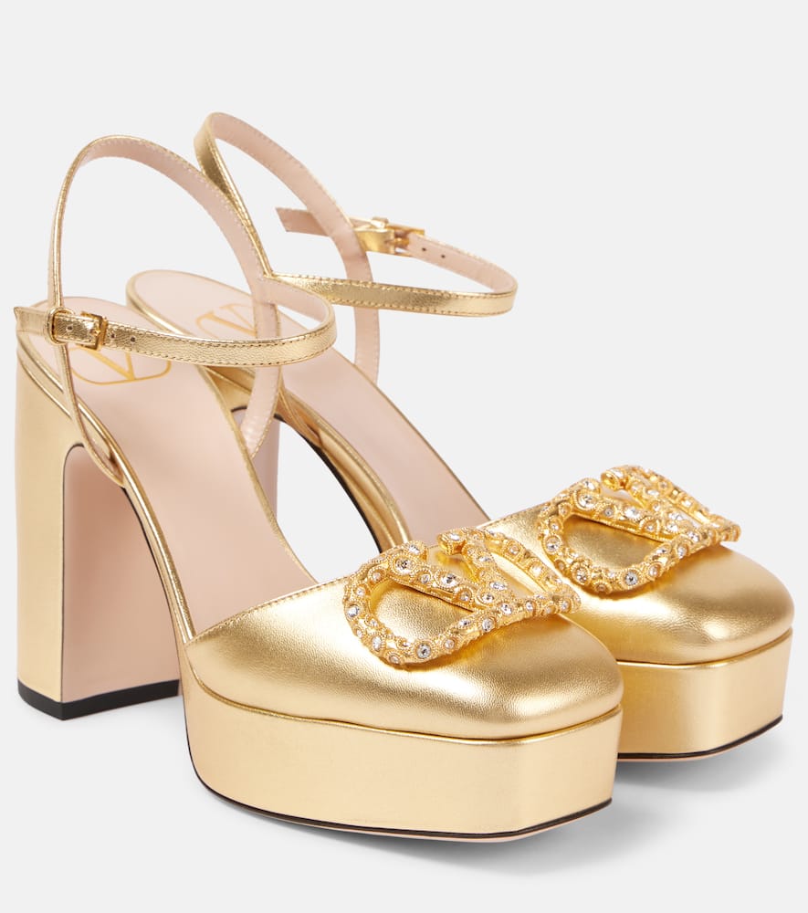 VLogo Signature leather platform pumps