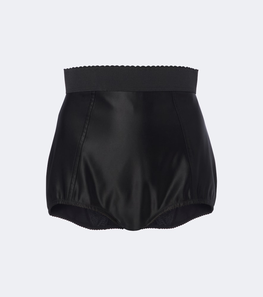 Shorts aus Satin