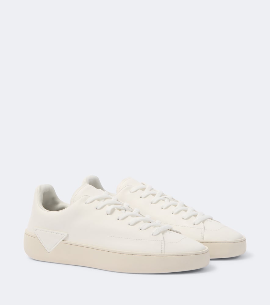 Prada Baskets Court en cuir 750 €