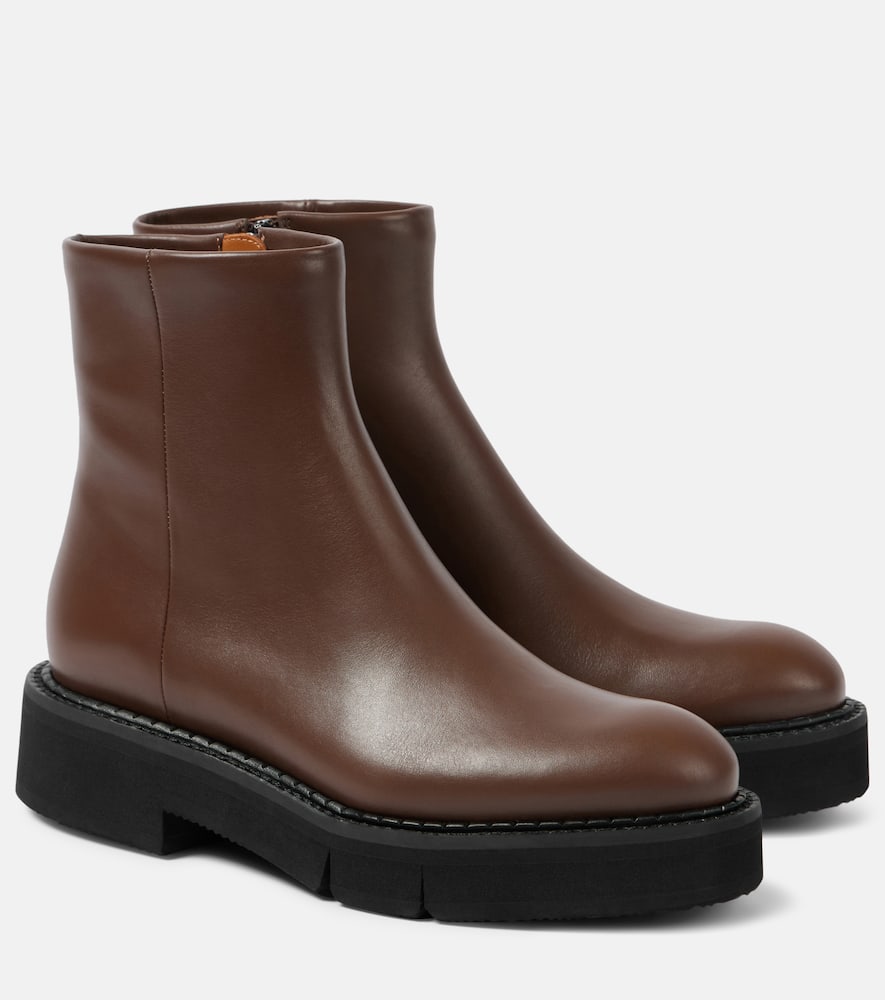 Clover leather Chelsea boots
