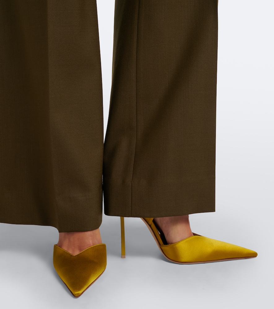 Victoria Pumps