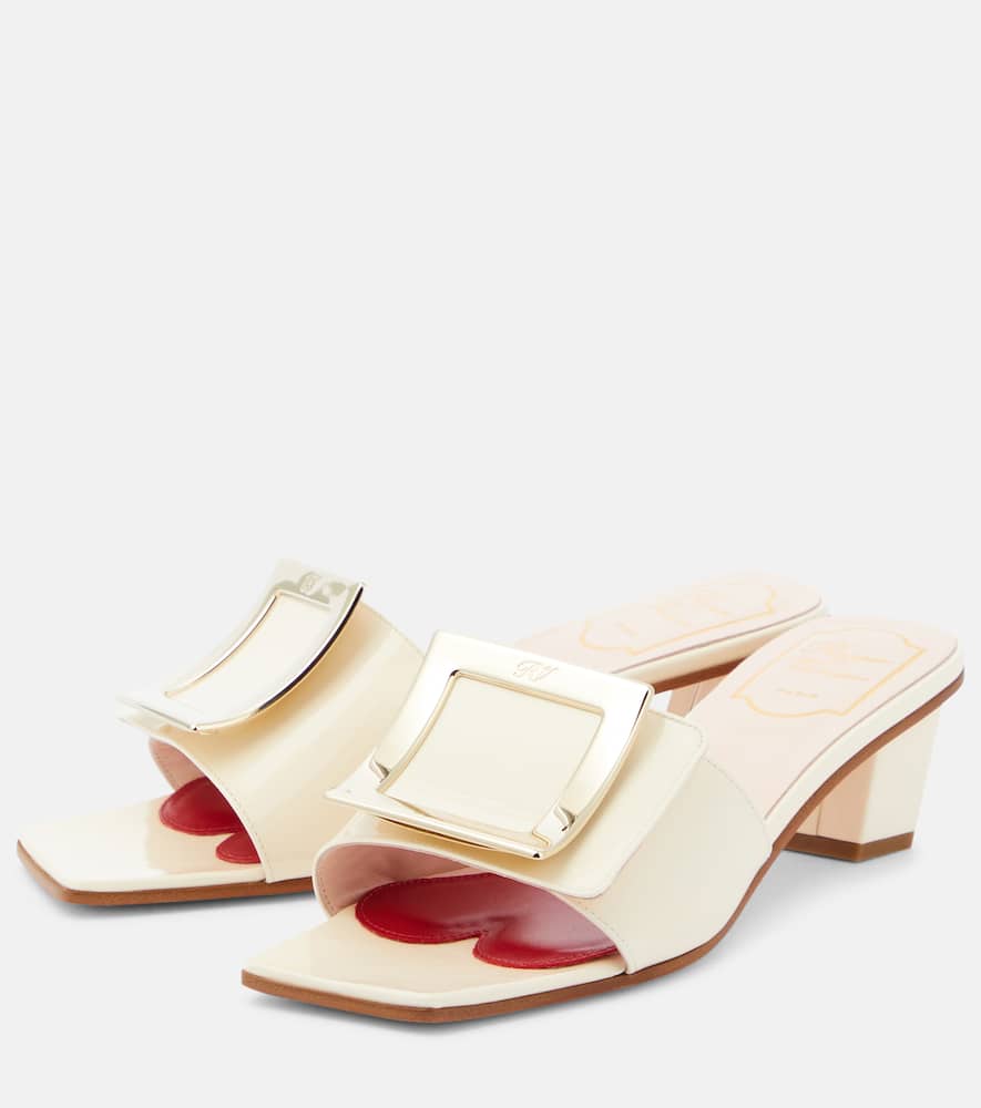 【送料 関税込】ROGER VIVIER Love 45 leather mules Love Vivier patent leather sandals in beige - Roger Vivier