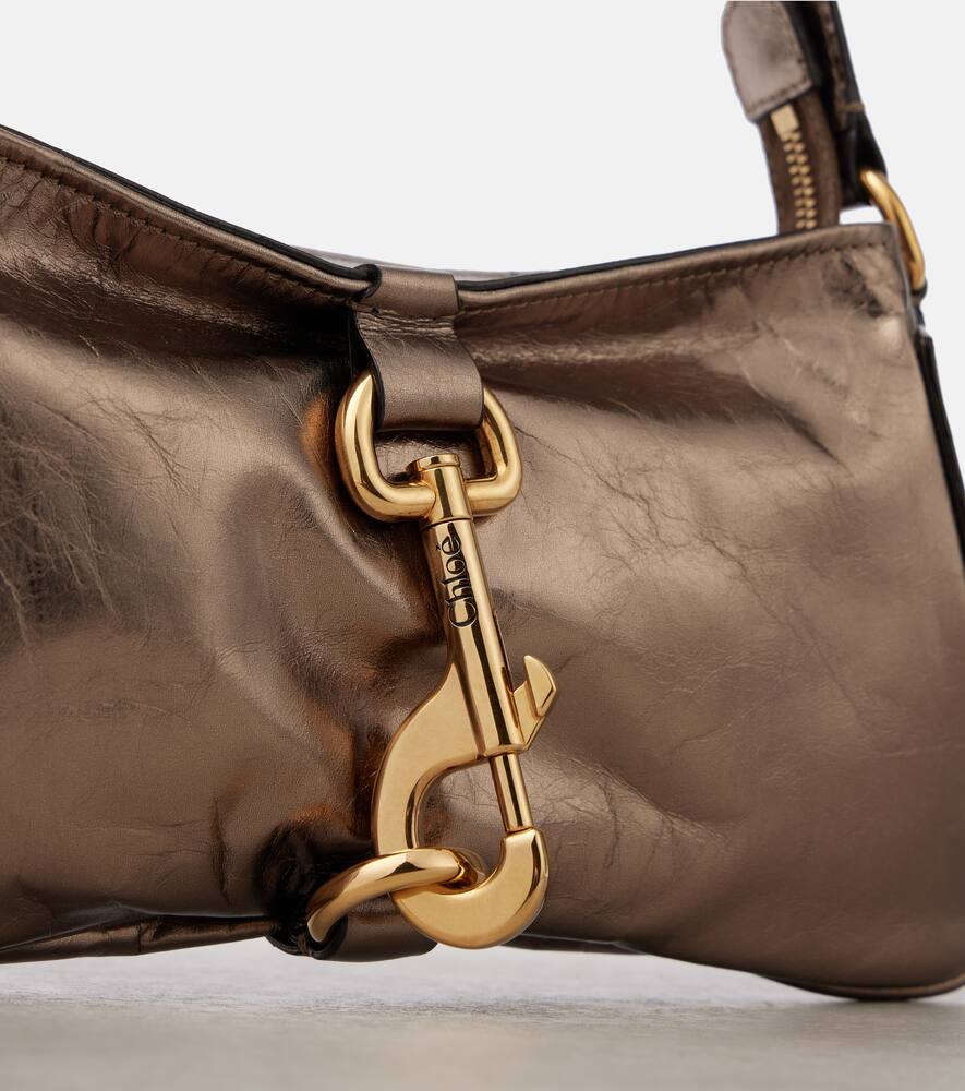 Chloé Kerala 25 Small Metallic Leather Shoulder Bag In Grau