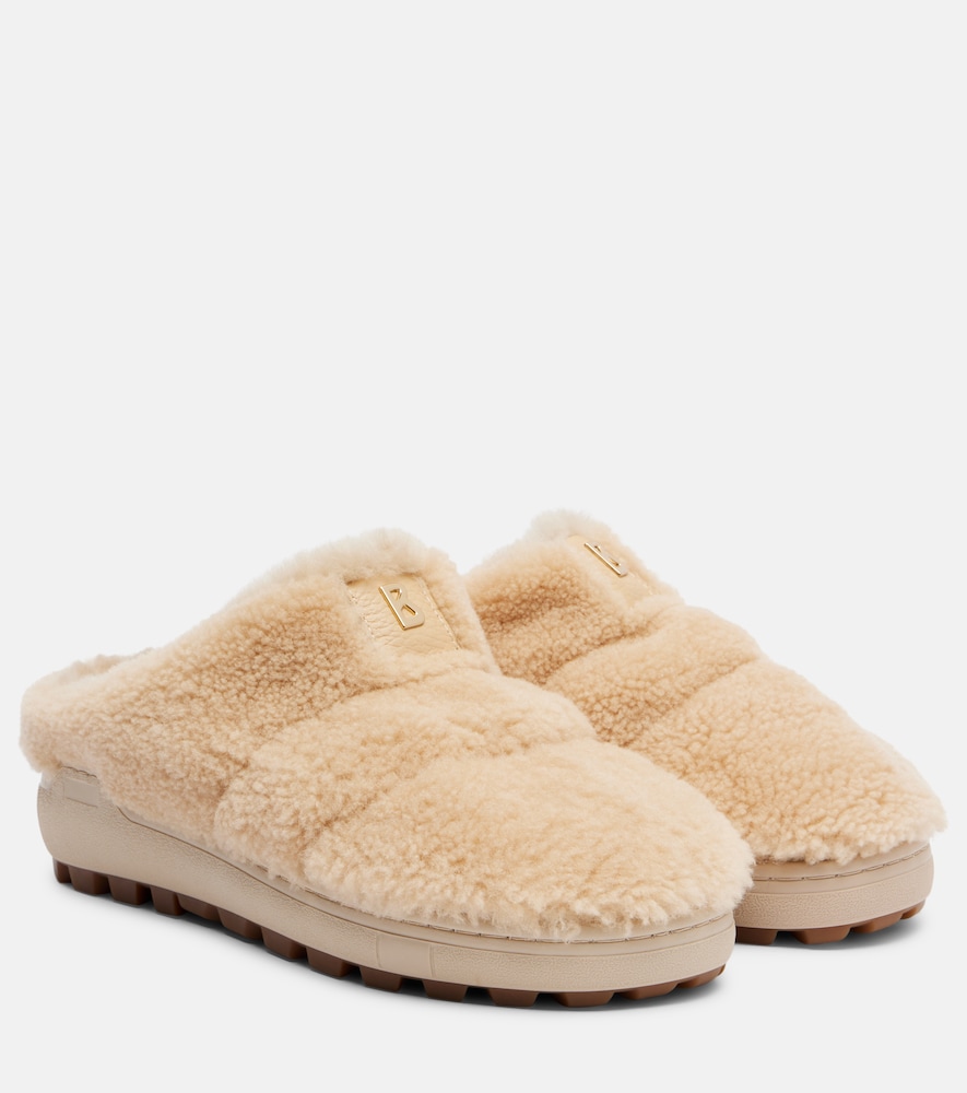 Bogner Mules Chamonix 17 en shearling 270 €