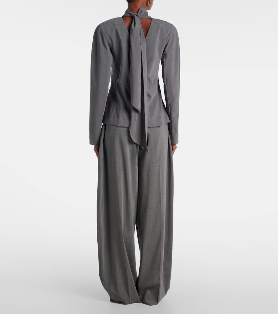 Jacquemus Chale Draped Stretch-wool Top In Gray
