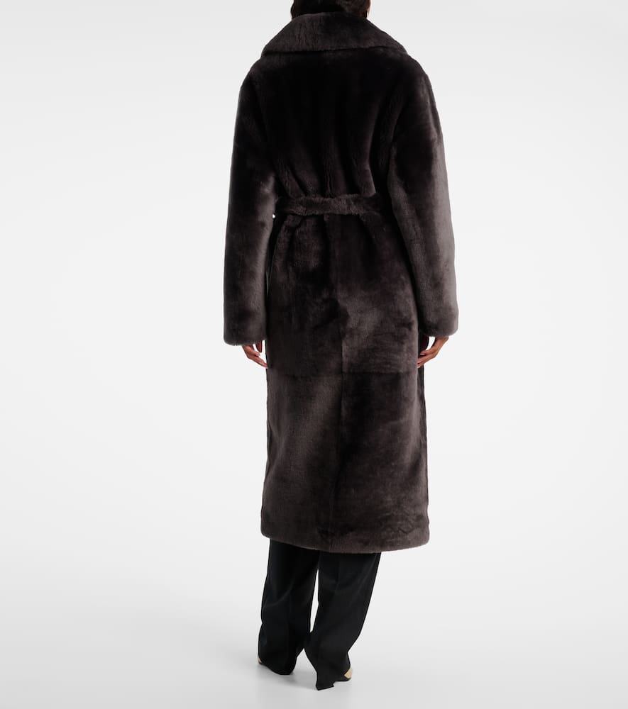Yves Salomon Reversible Shearling Coat In Gray