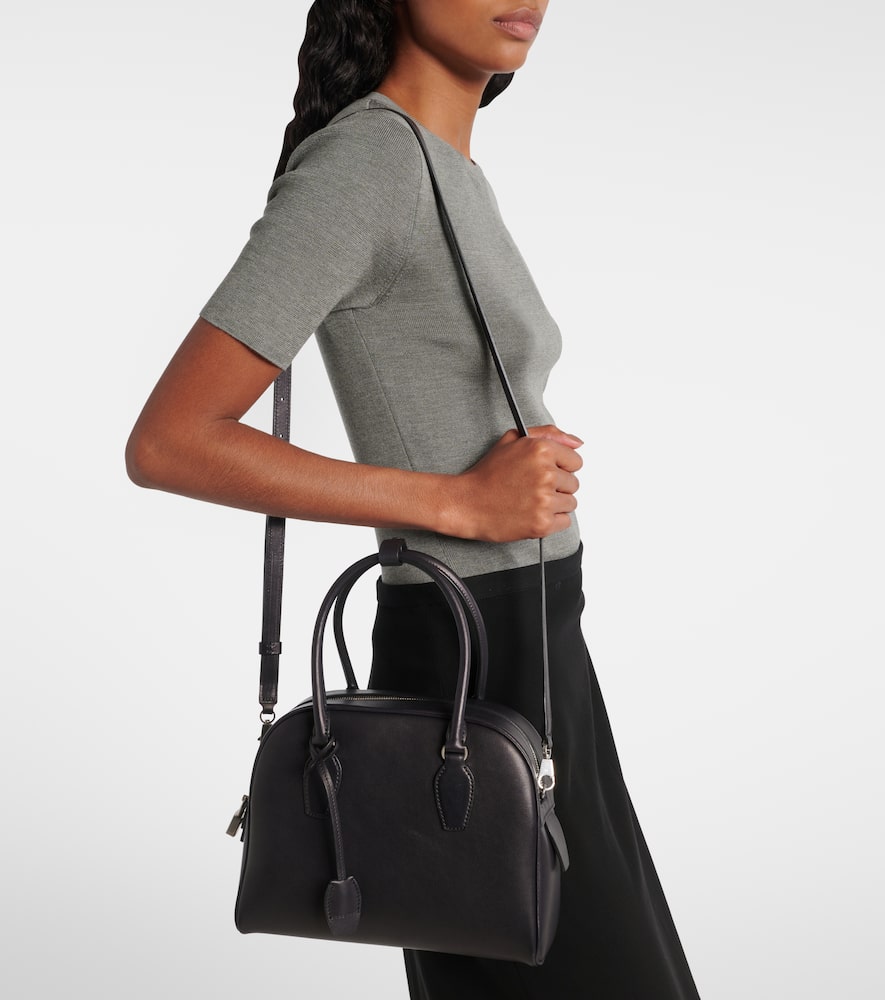 The Row India 10.00 Leather Tote Bag In Black