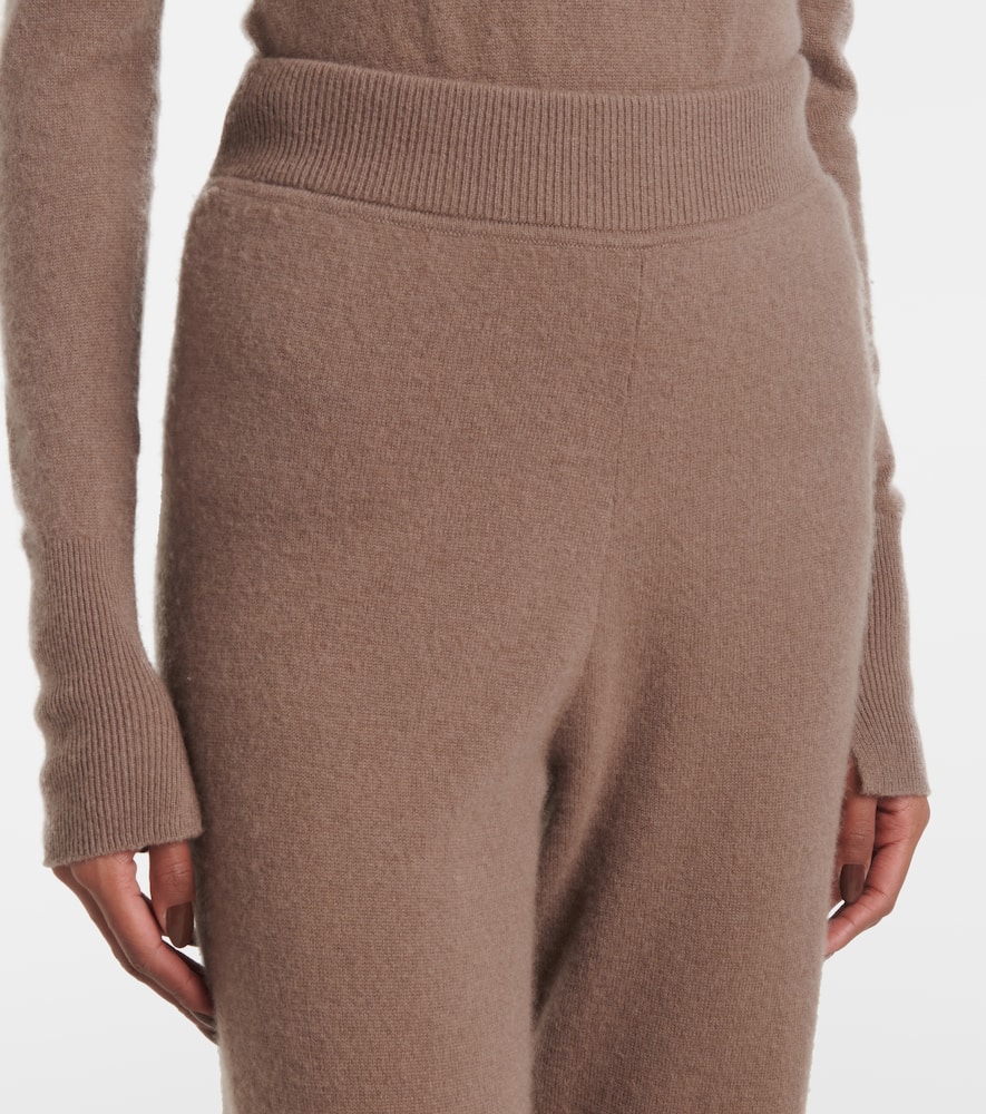Joseph Cashmere Sweatpants In Brown