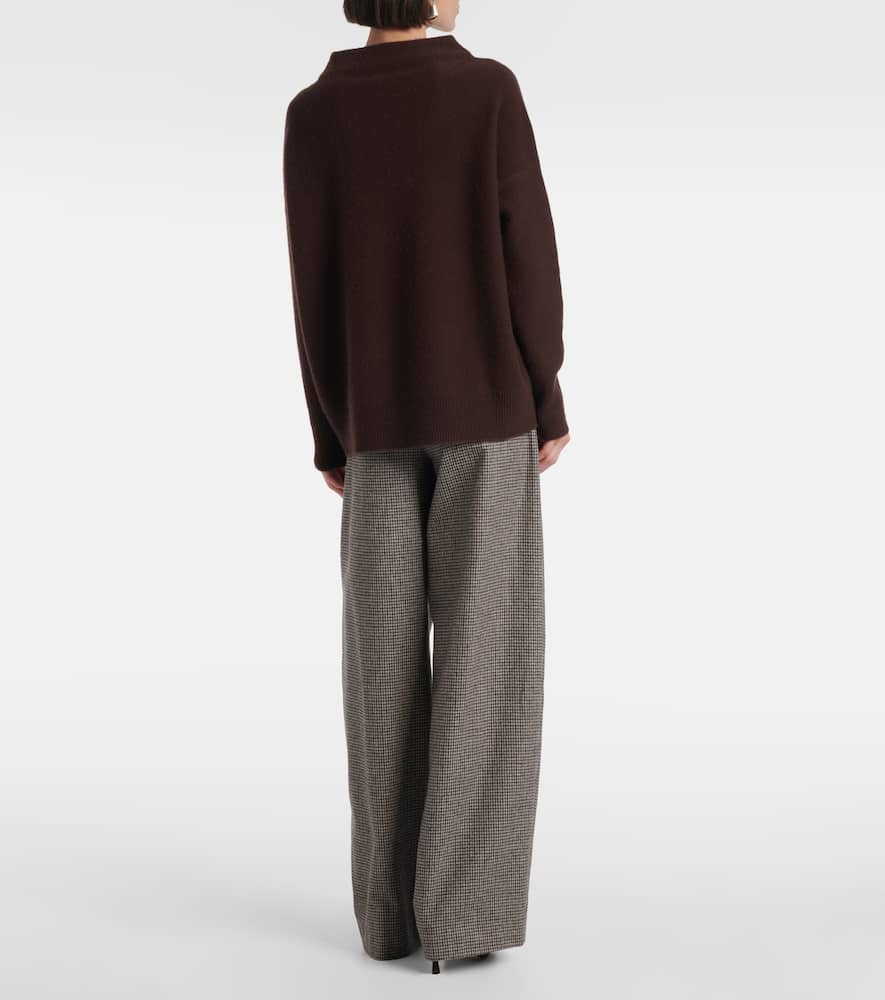 Vince Cashmere Sweater In Brown