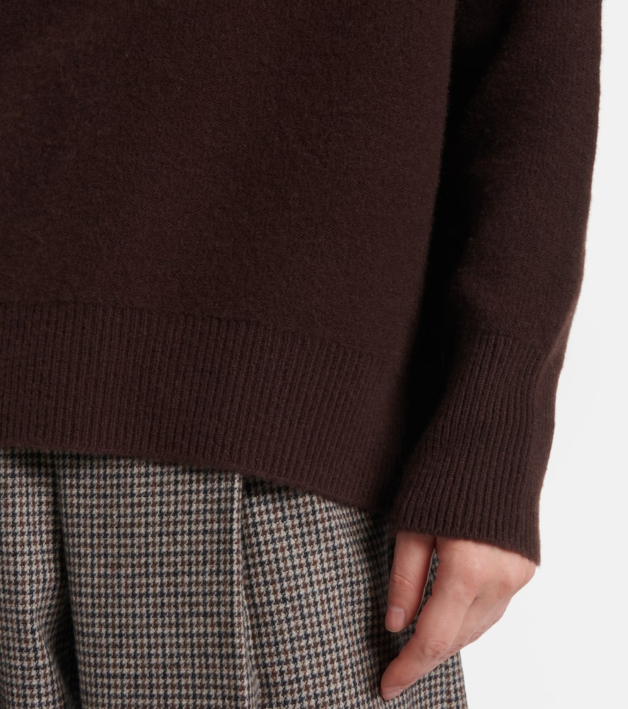 Vince Cashmere Sweater In Brown