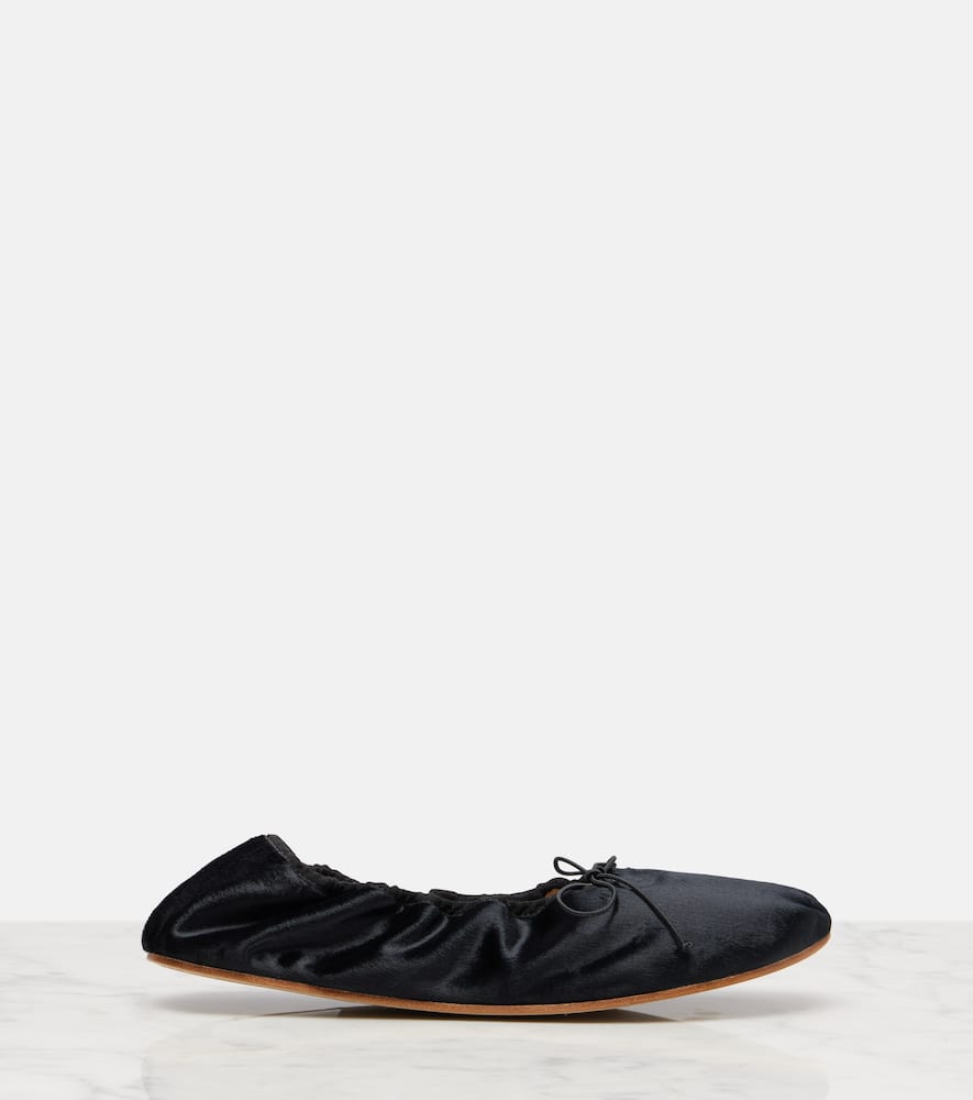 The Row Round Velvet Ballet Flats In Black