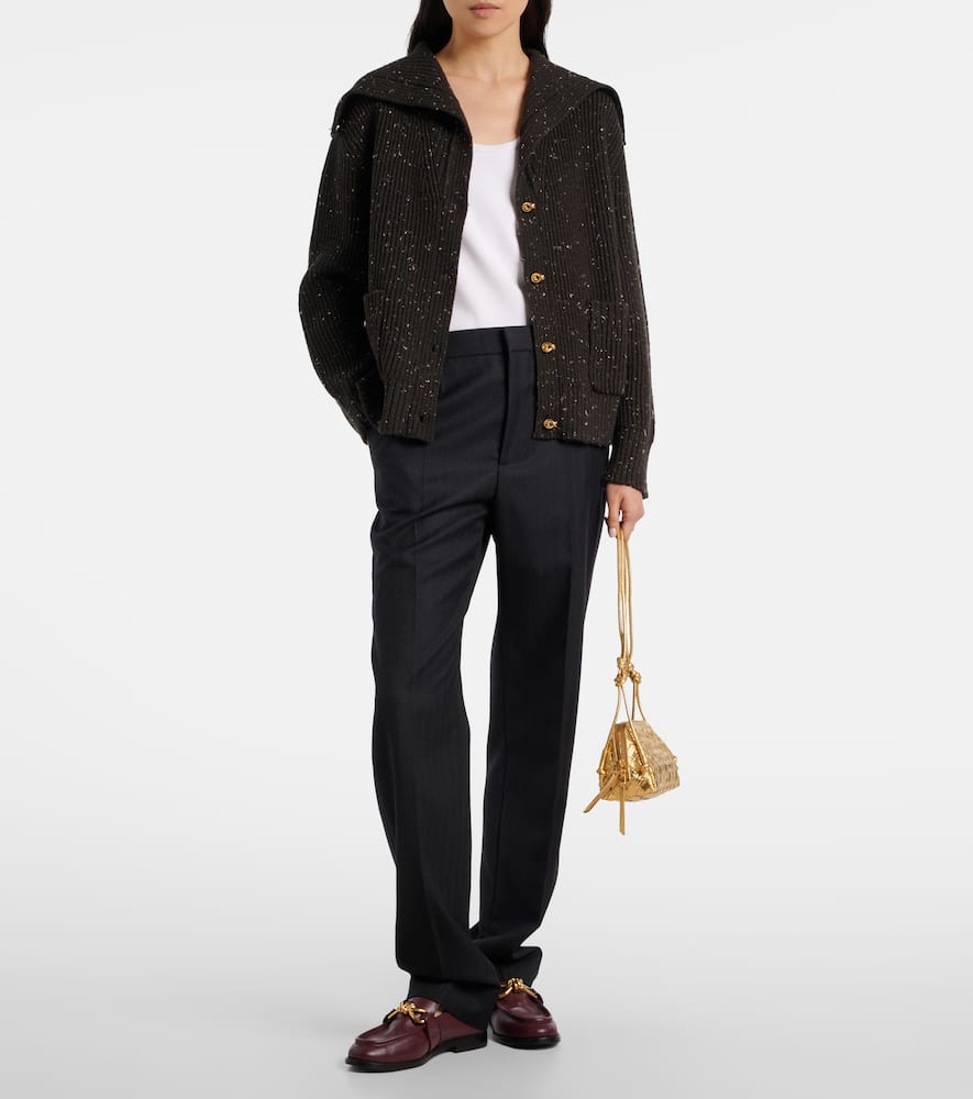 Bottega Veneta Concert Intrecciato Metallic Leather Pouch In Gold