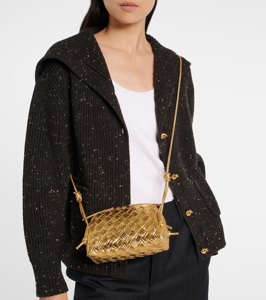 Bottega Veneta Concert Intrecciato Metallic Leather Pouch In Gold