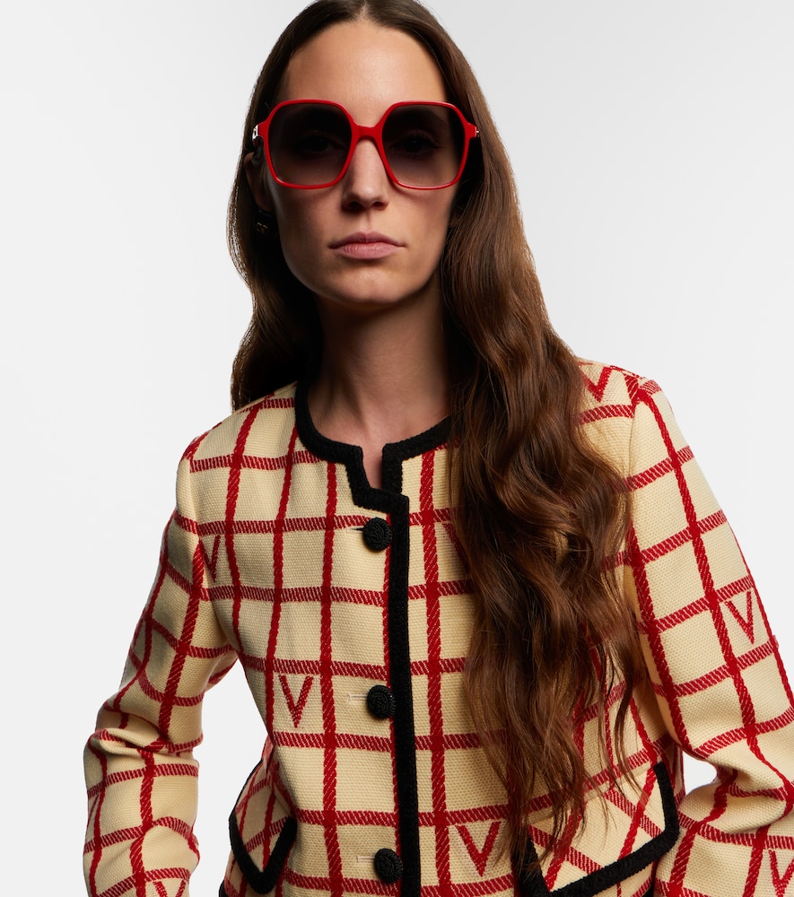 Valentino Valentino Light V Vlogo Oversized Sunglasses 