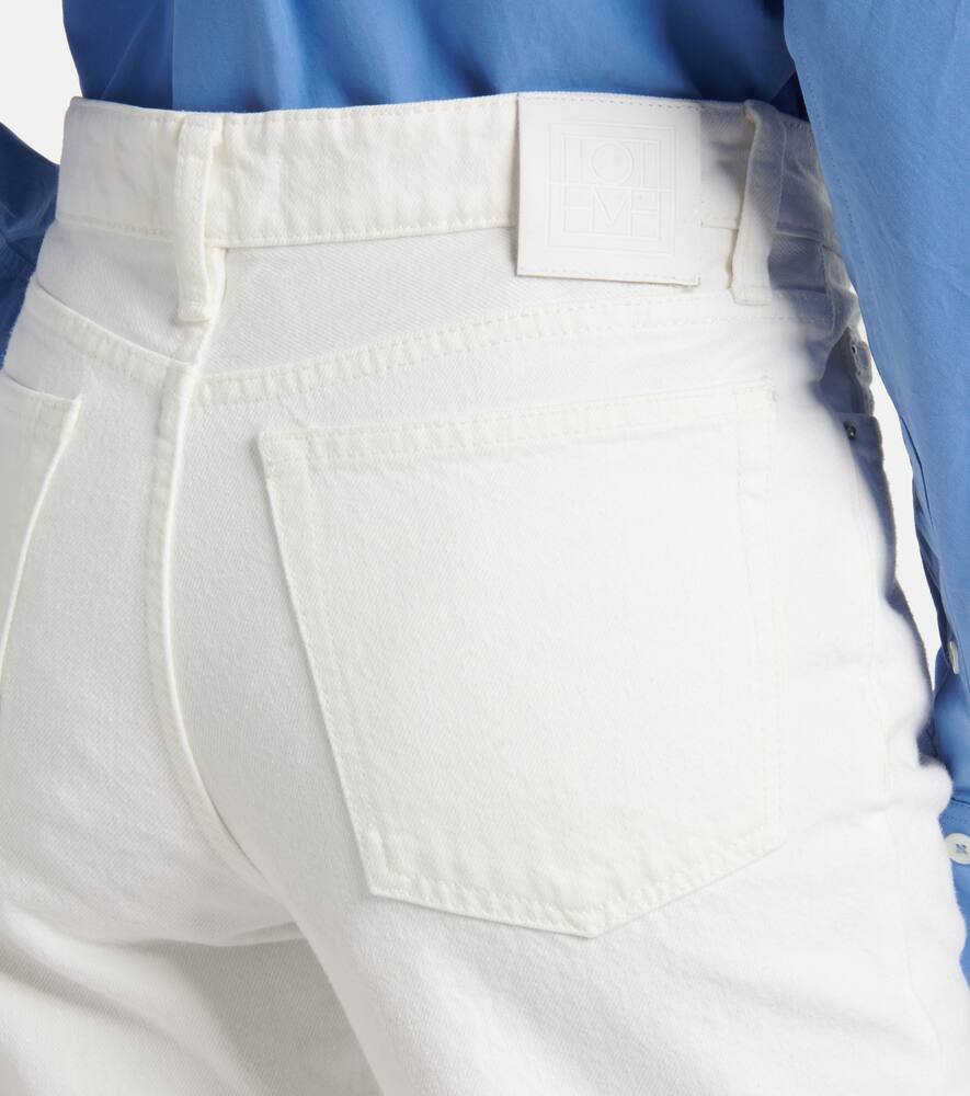 Totême Toteme Twisted Seam High Waist Straight Leg Crop Jeans In Weiss