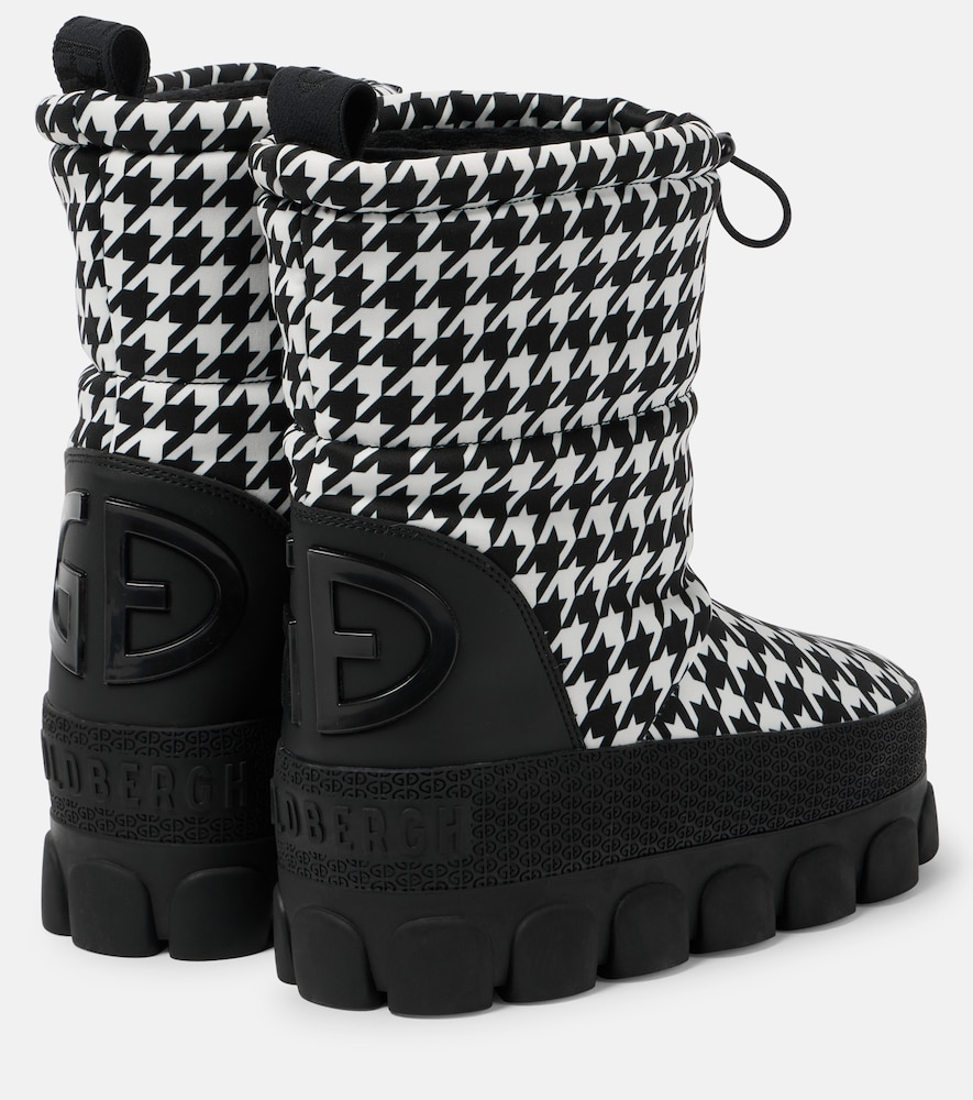 Snowy Snow Boots