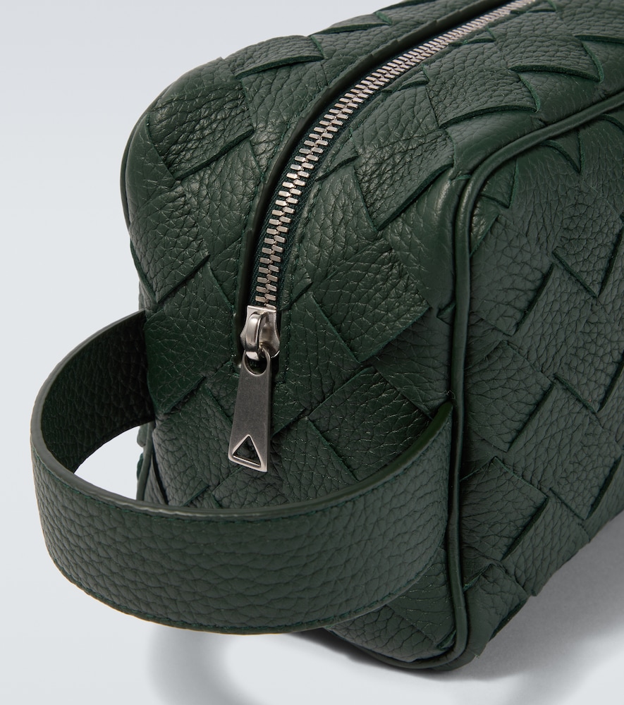  Bottega Veneta Bottega Veneta Intrecciato Leather Pouch 