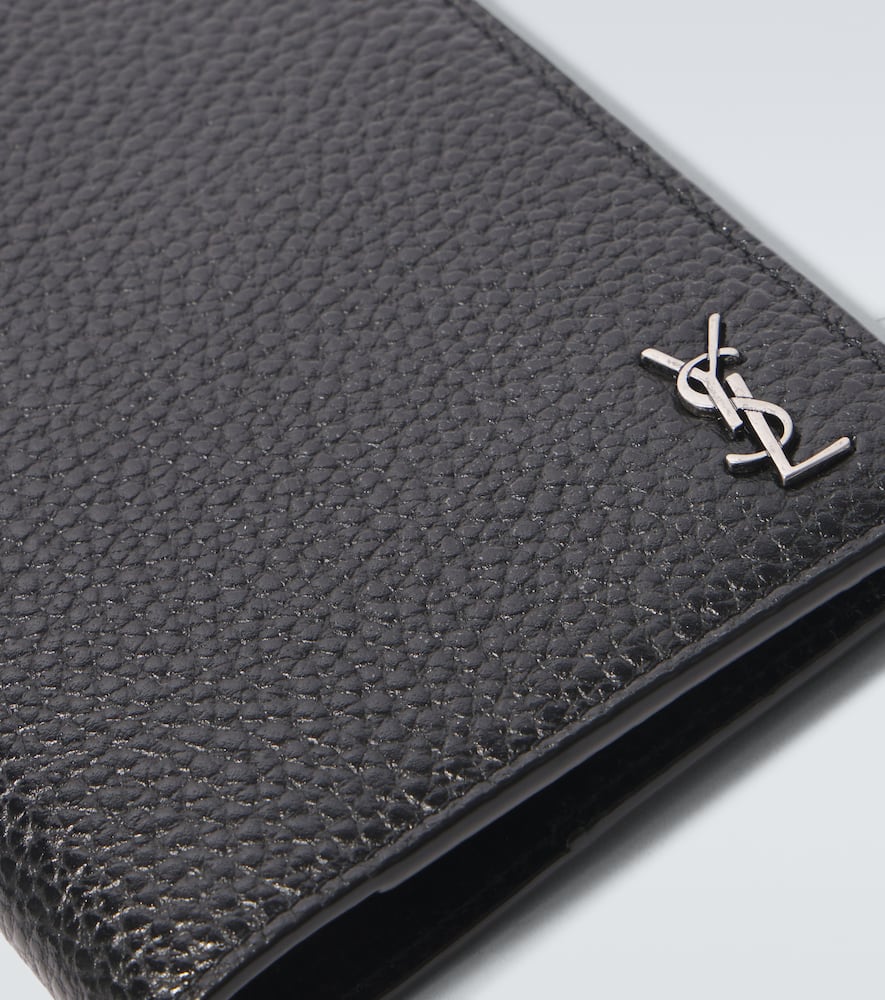 Saint Laurent Leather Passport Holder In Black