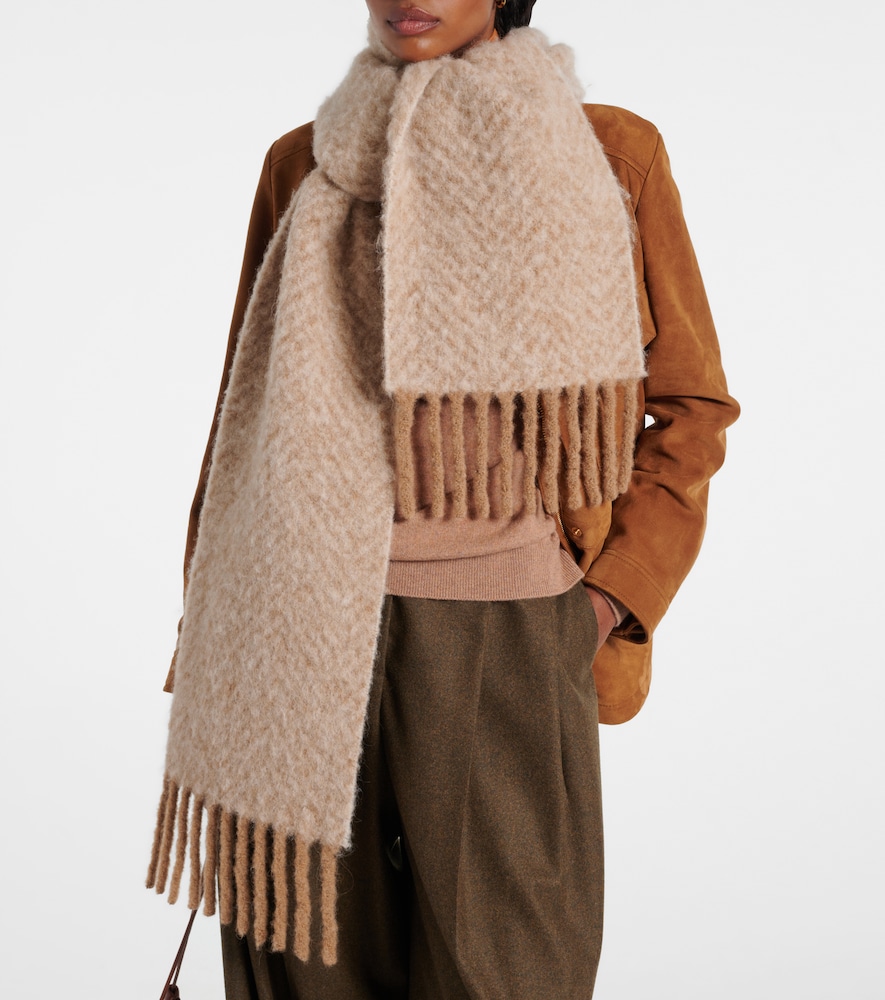  Loro Piana Loro Piana Chevron Alpaca-blend Scarf 