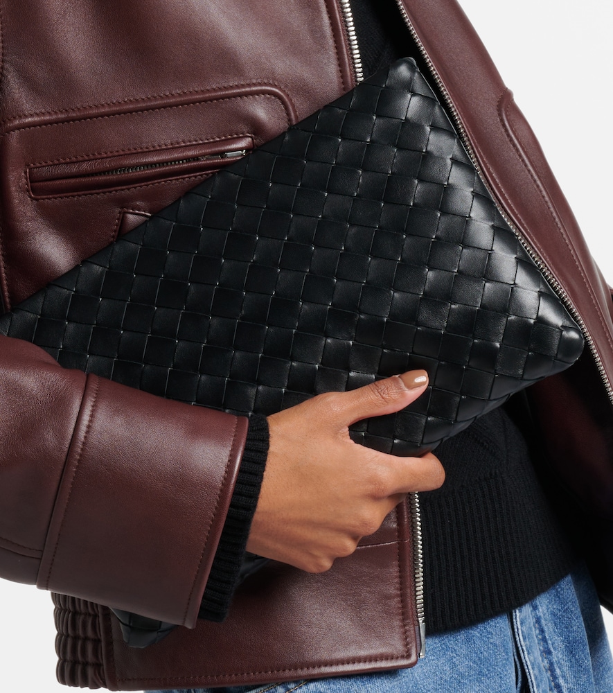 Intrecciato Medium Leather Pouch