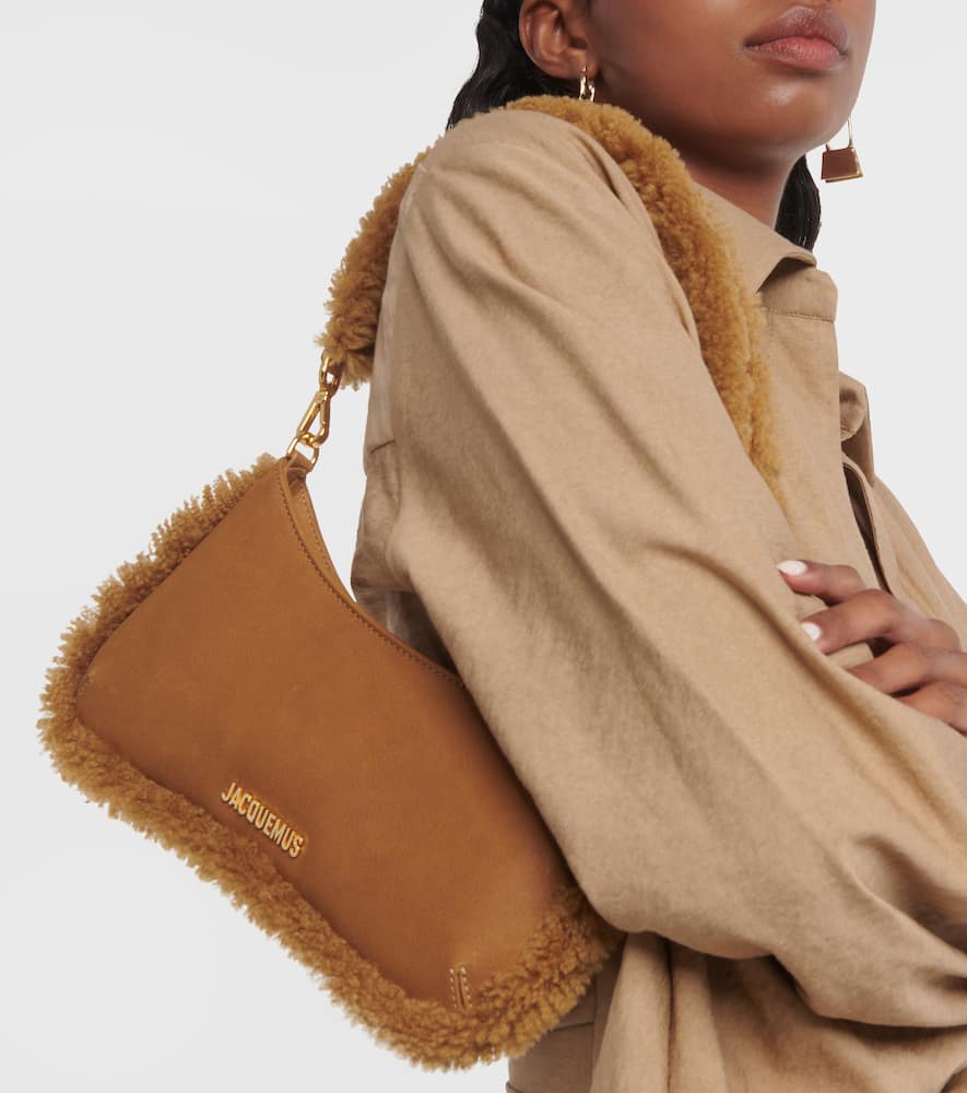 Jacquemus Le Bisou Doux Small Leather Shoulder Bag In Beige