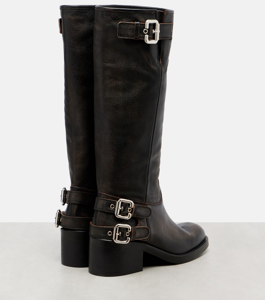 Chloé New Bikers Buckled Textured-leather Boots In Black