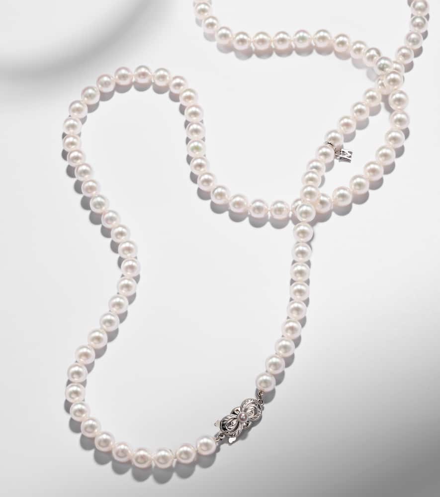 Mikimoto 18kt White Gold Necklace With Pearls In Silver
