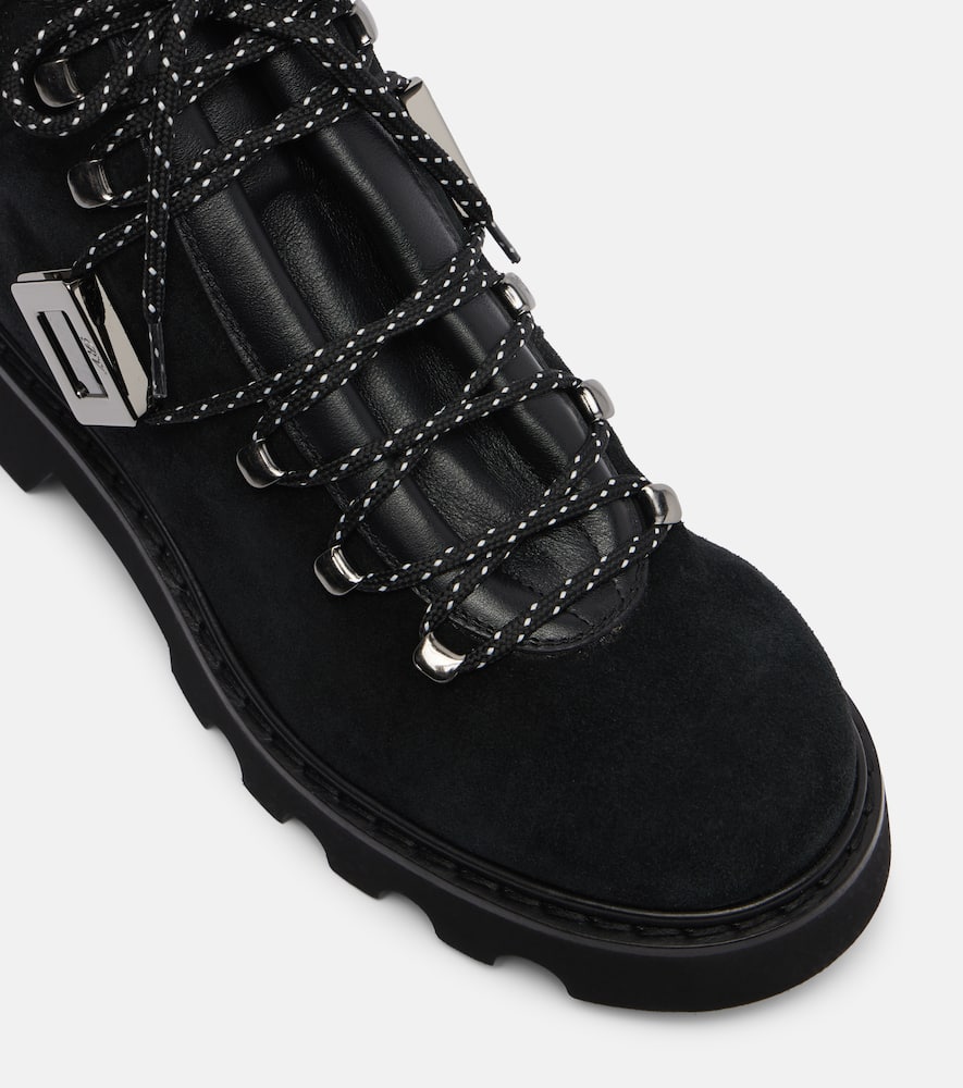 Roger Vivier Viv' Rangers Suede Lace-up Boots In Black