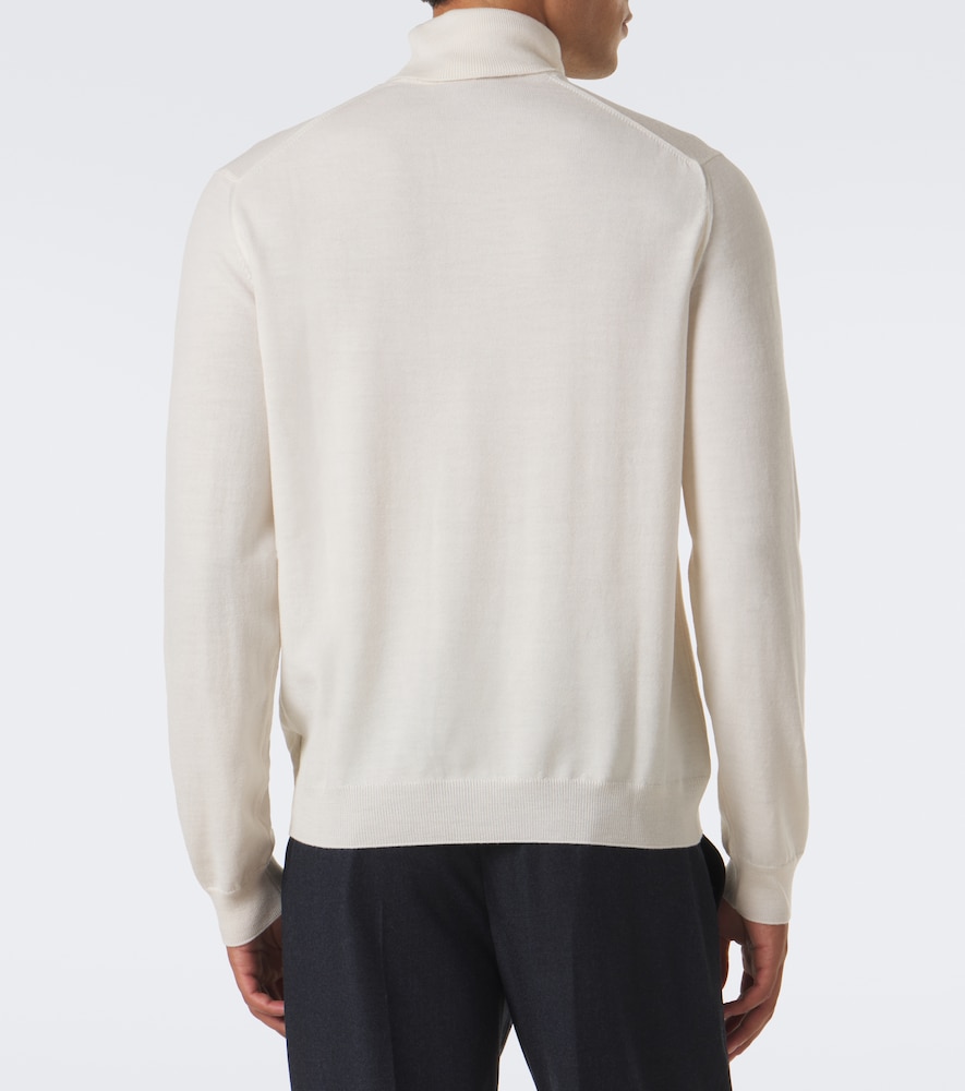 Virgin Wool Turtleneck Sweater