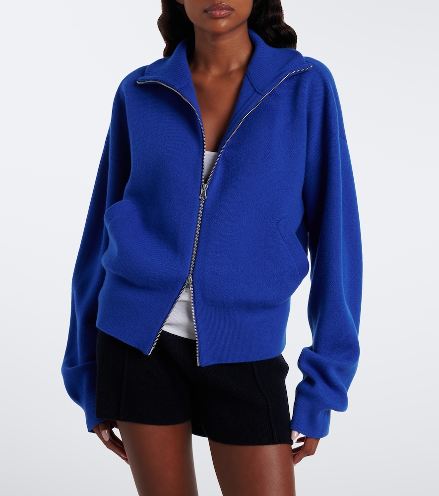 N°385 Xtra Cute Cashmere Zip-Up Sweater
