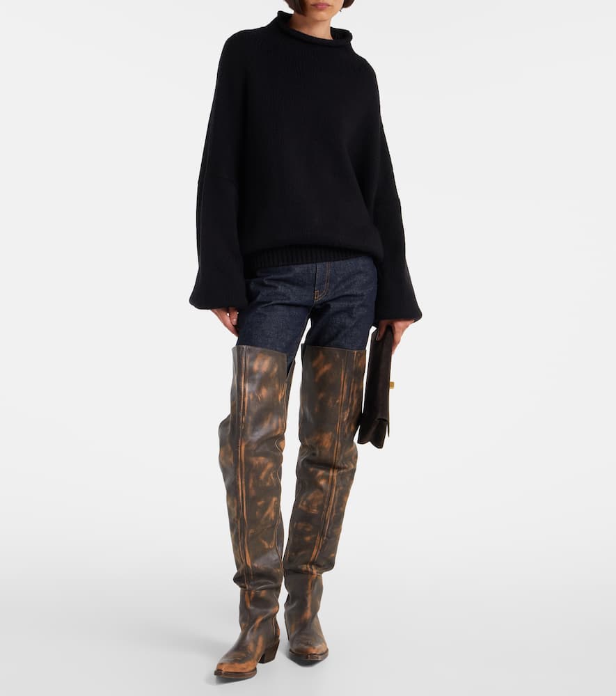 Khaite Juniper Cashmere Turtleneck Sweater In Black