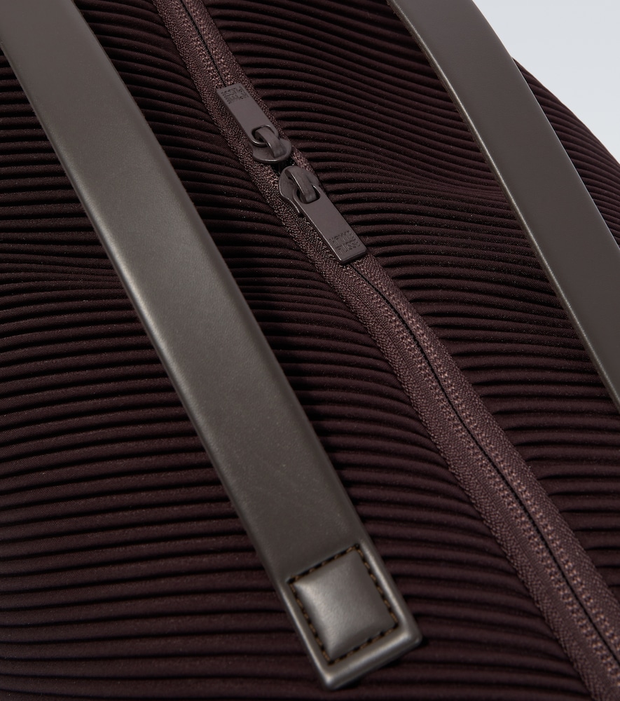  Homme Plisse Issey Miyake Homme Plissé Issey Miyake Weekender Pleats 