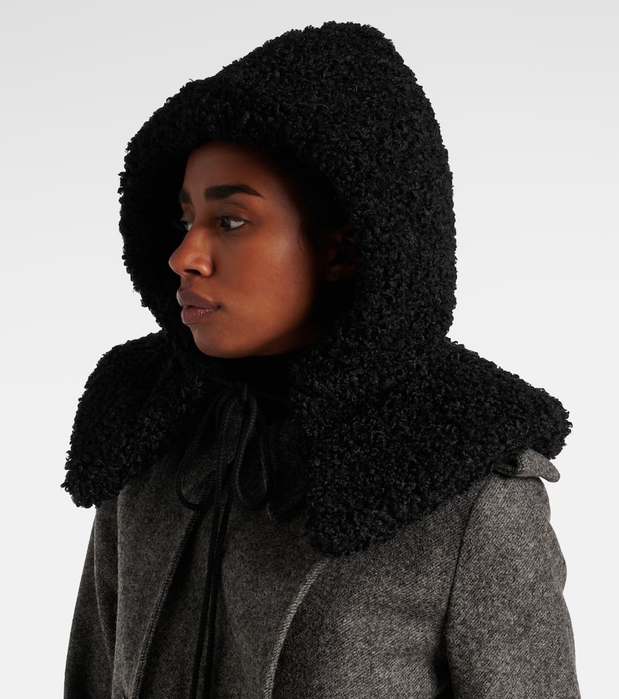 Ruslan Baginskiy Faux Shearling Hood In Black