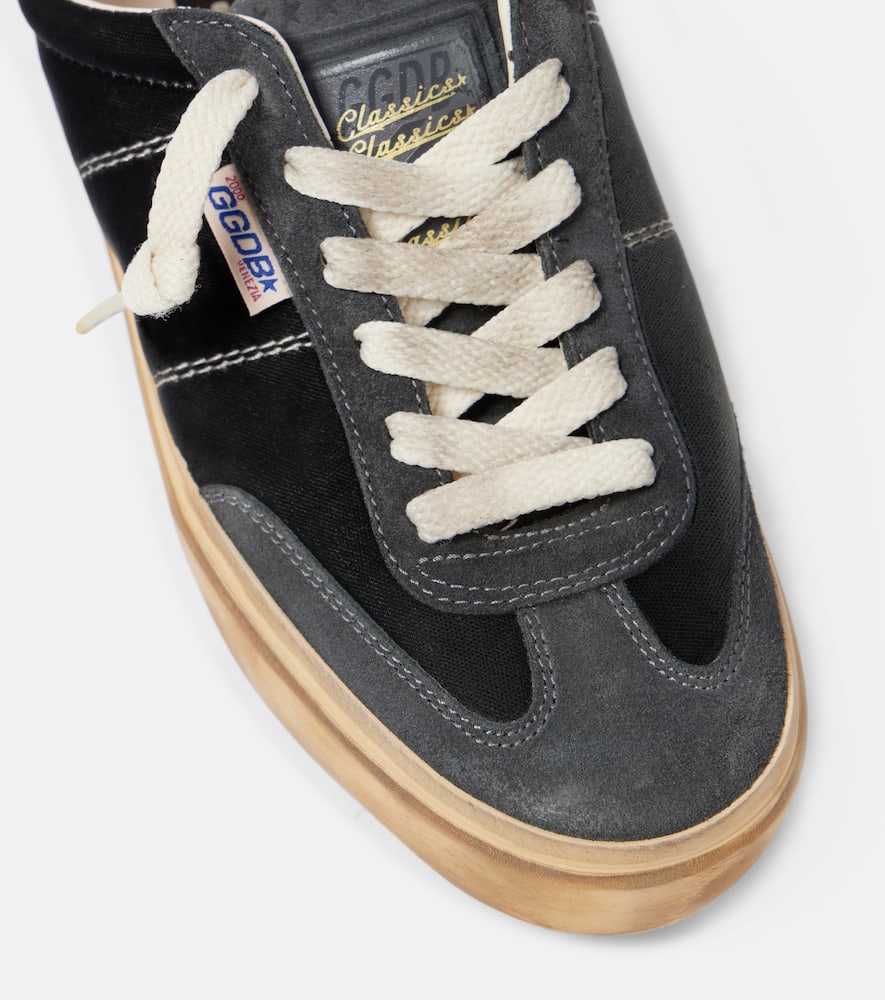 Golden Goose Velvet Upper Suede Hf Tongue Leather Heel In Dark Grey/milk
