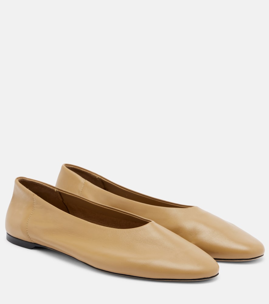 Ballerinas aus Leder