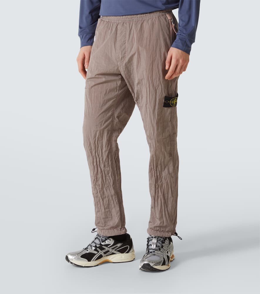 Stone Island Compass-badge Tapered Cargo Trousers In Pink