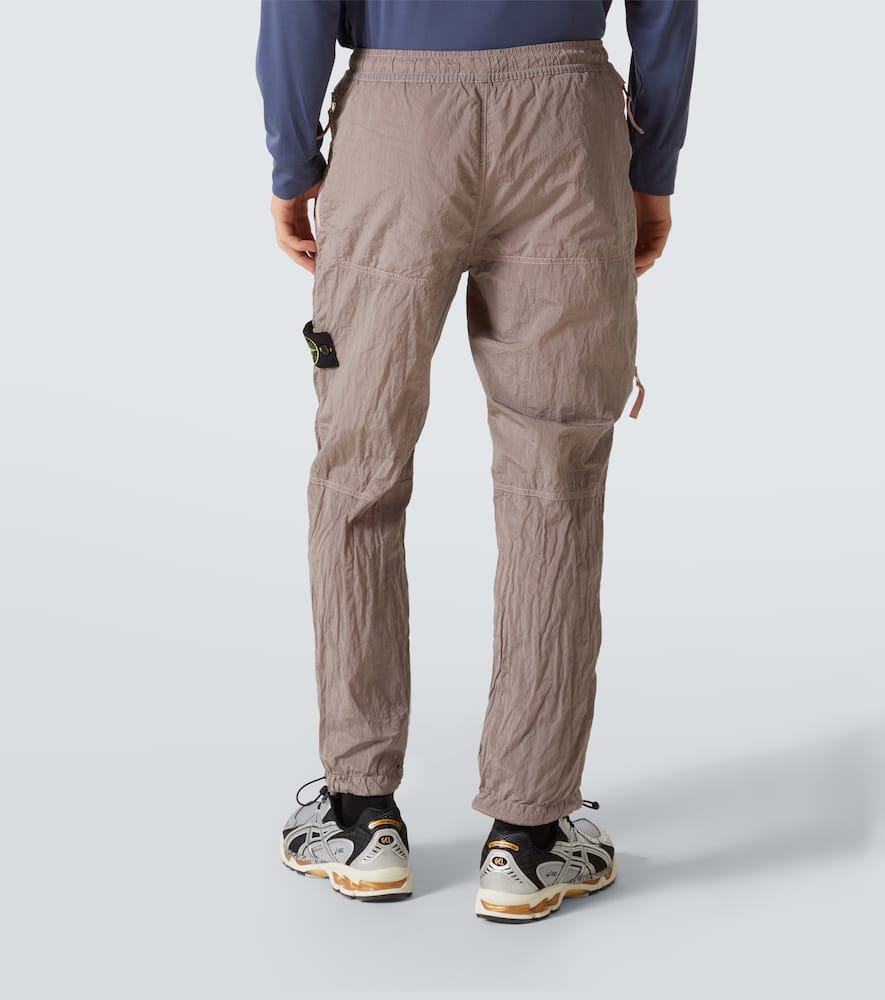 Stone Island Compass-badge Tapered Cargo Trousers In Pink