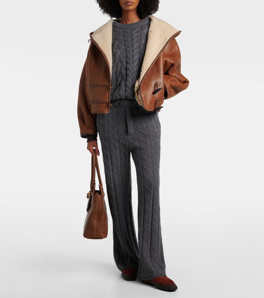 Le Monde Beryl Le Monde Béryl Apres Ski Shearling-lined Suede Flats In Burgundy