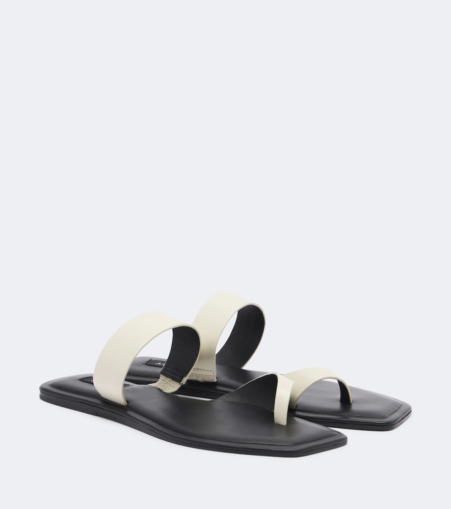 Kasper Sandals
