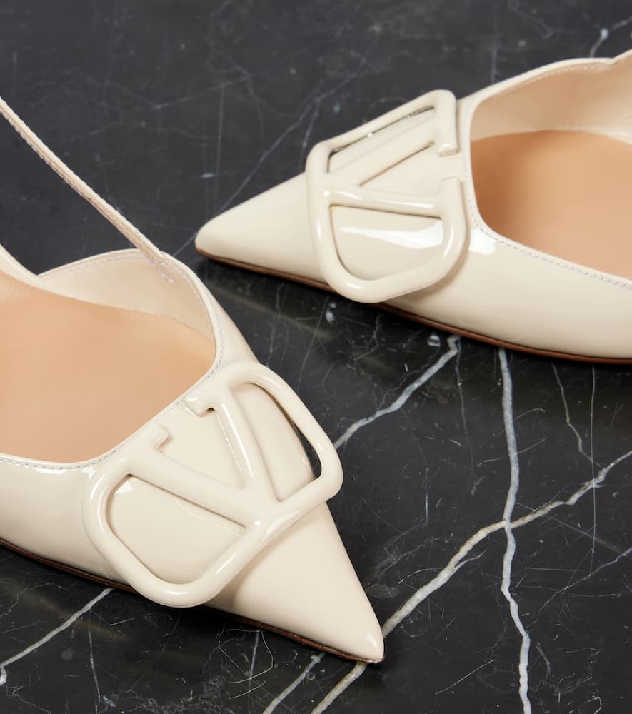 Valentino Garavani Vlogo Signature Patent Leather Slingback Pump 80mm Woman Light Ivory 42 In Weiss