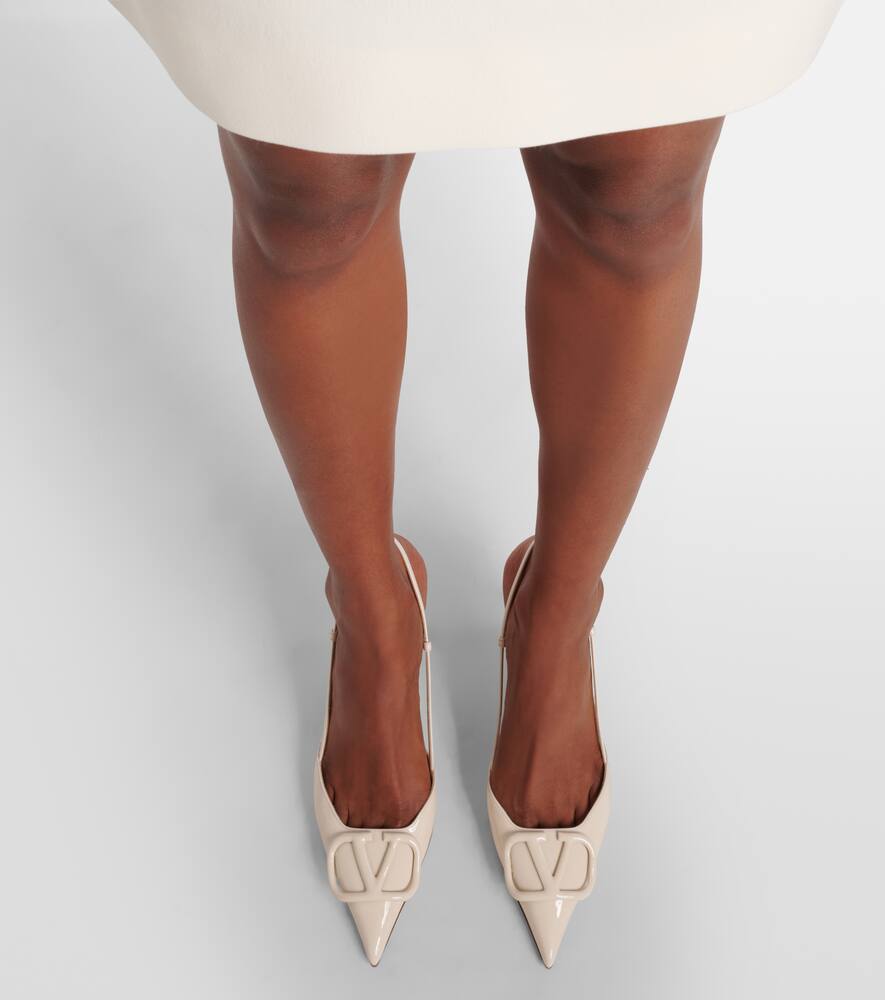 Valentino Garavani Vlogo Signature Patent Leather Slingback Pump 80mm Woman Light Ivory 42 In Weiss