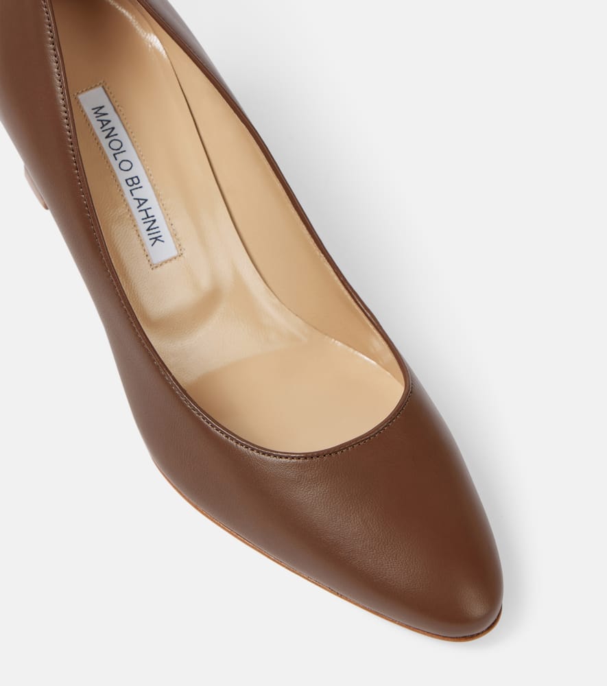 Manolo Blahnik Skiotto Leather Pumps In Brown