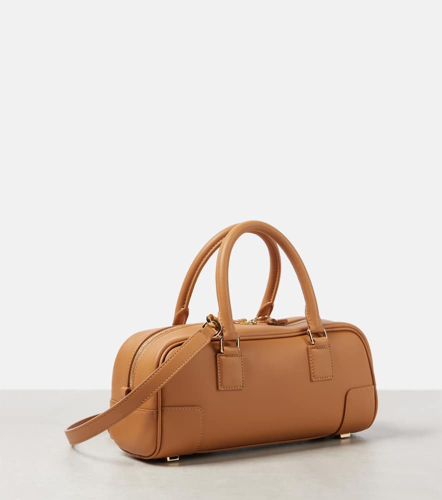 Loewe Amazona 23 Leather Tote Bag In Warm Desert