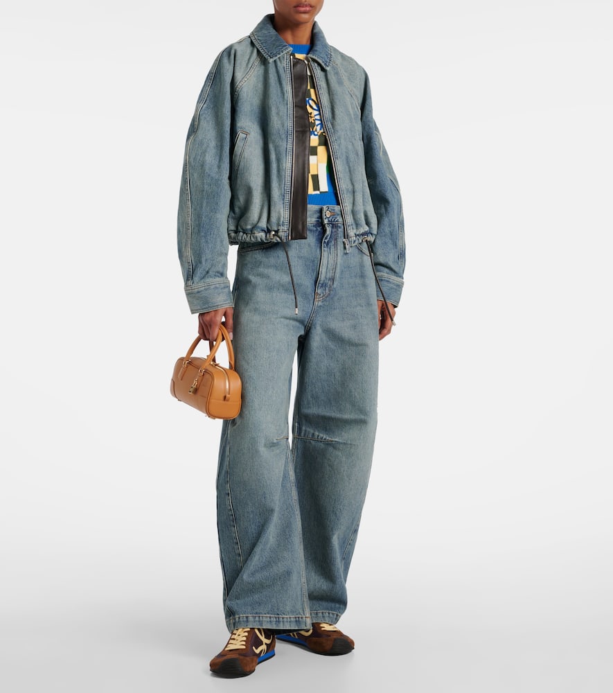 Loewe Amazona 23 Leather Tote Bag In Warm Desert