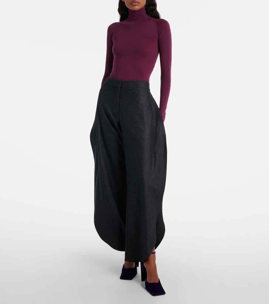 Alaïa Square 90 Velvet Pumps